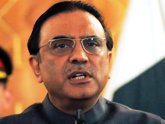 Zardari-EPA111111111-138418-640x480.jpg
