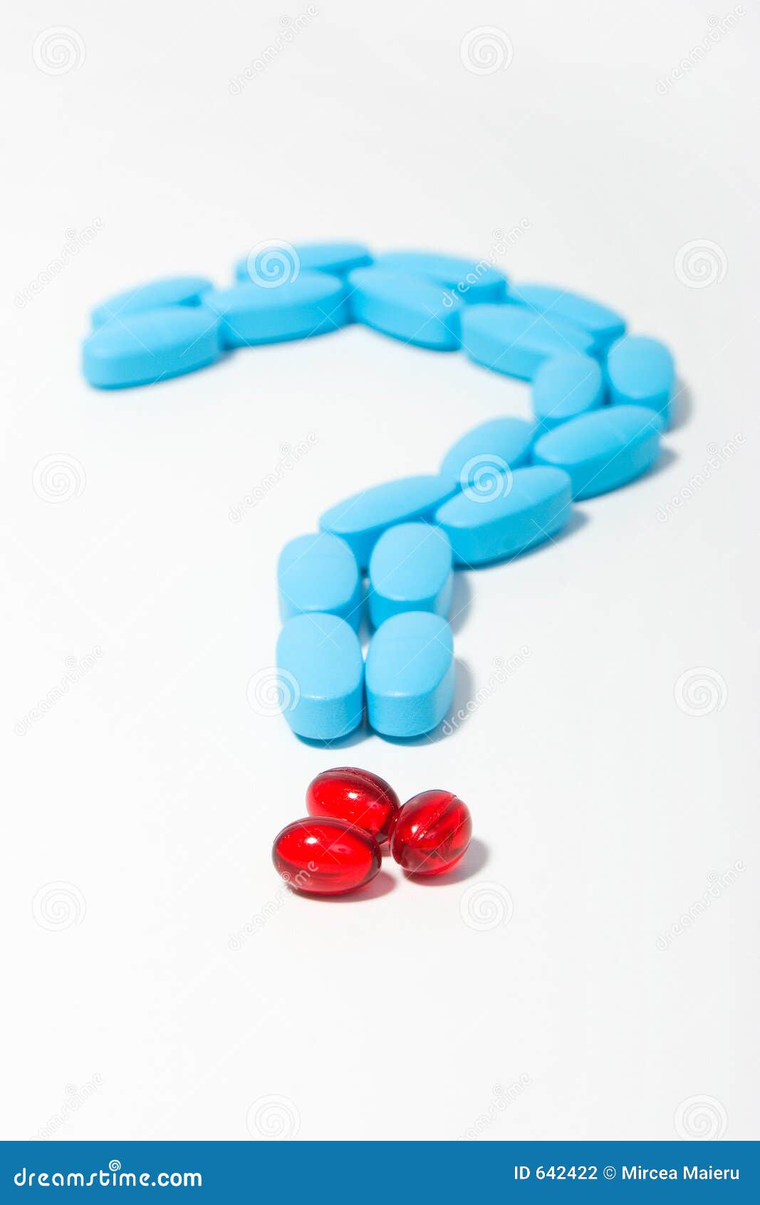 blue-red-pills-question-mark-642422.jpg