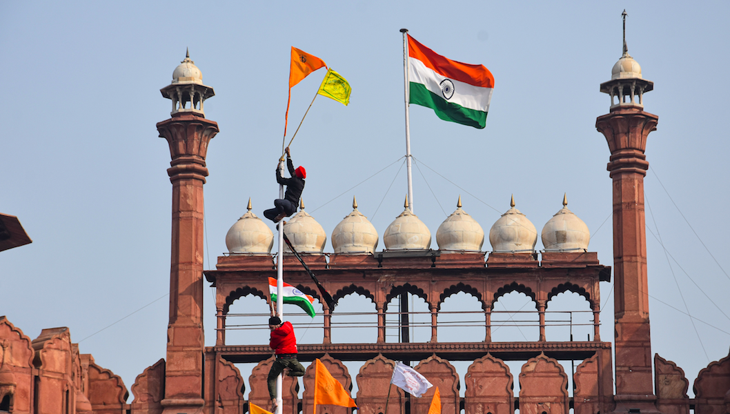 flag-red-fort-1058x600.png