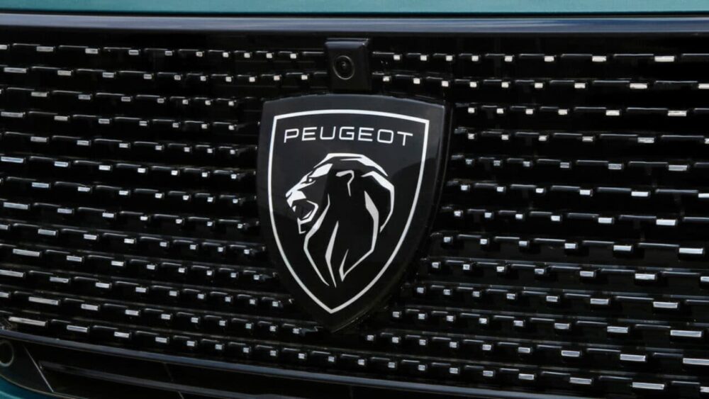 Why-Peugeot-uses-a-lion-as-a-logo-1280x720-1-e1633352565606.jpg